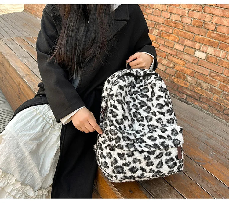Y2K Vintage Plush Leopard Print Large